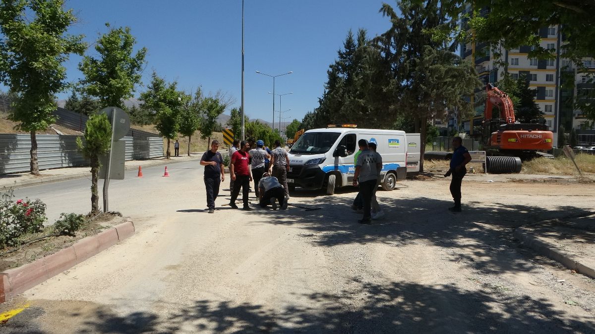 Malatya'da altyapı çalışmaları sırasında doğalgaz borusu patladı