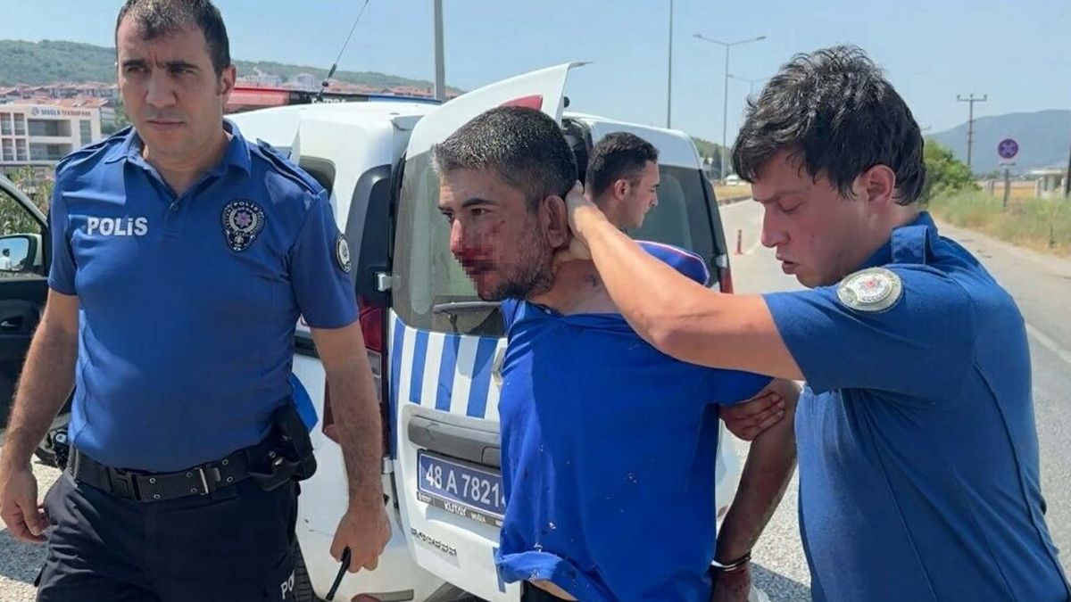 Muğla'da takip sırasında 4 polis otosuna çarpan sürücü tutuklandı