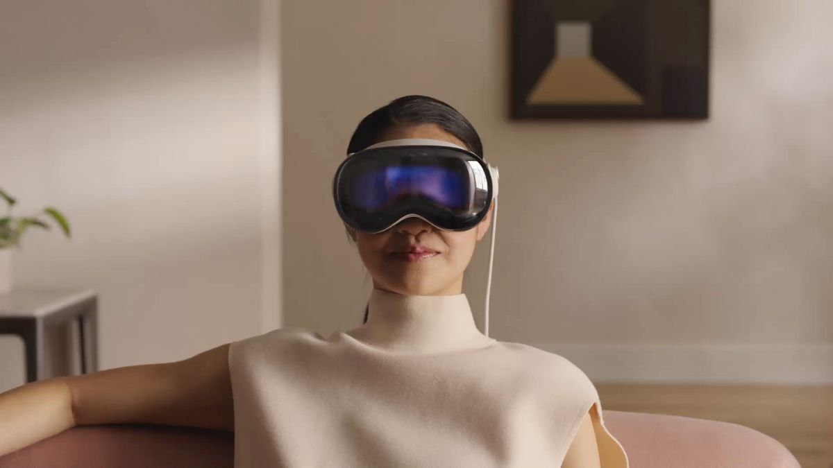 Apple, yeni Vision Pro'yu bu yıl içinde tanıtabilir: Neler değişecek