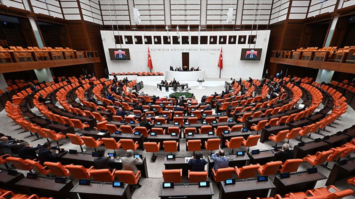 TBMM’de 8 komisyon tatilde de çalışacak
