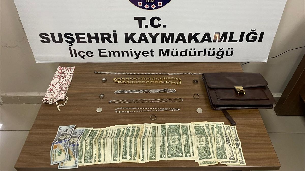 Sivas'ta kuyumcudan altın çalan yabancı uyruklu 3 zanlı Artvin'de yakalandı