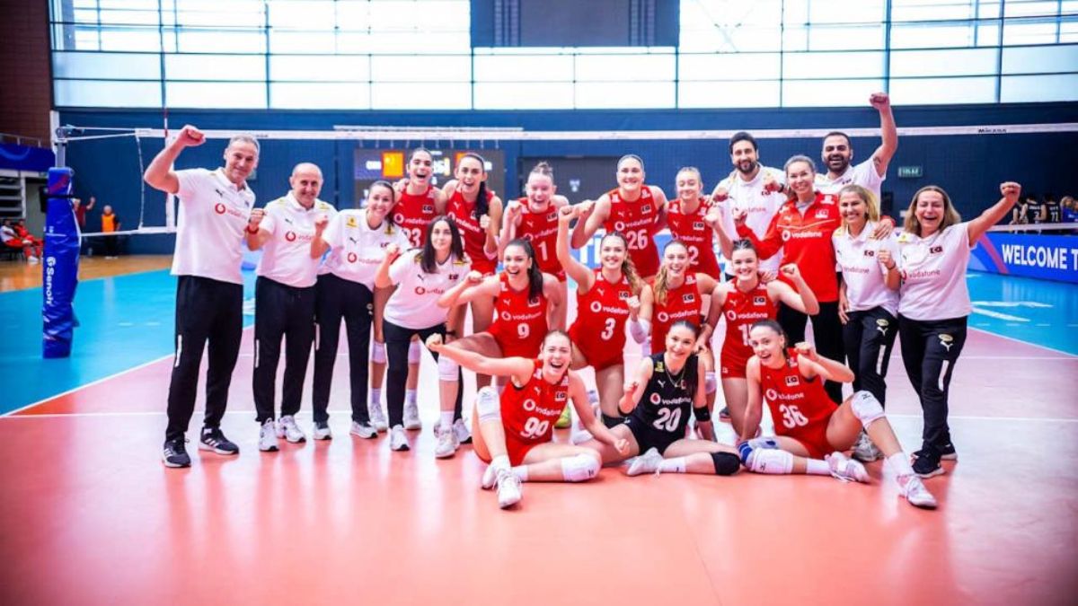 U19 Milli Kadın Voleybolcular, Dünya Şampiyonası'nda yarı finalde