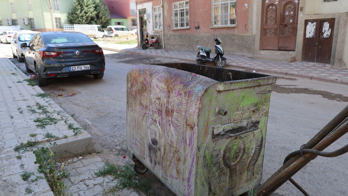 Elazığ'da çöp konteynerinde yeni doğmuş bebek bulundu