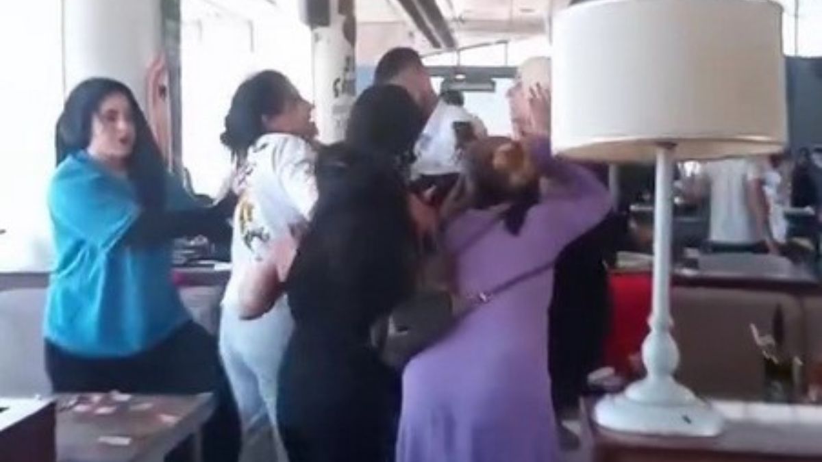 Karabük'te kadınların bardaklı kavgası
