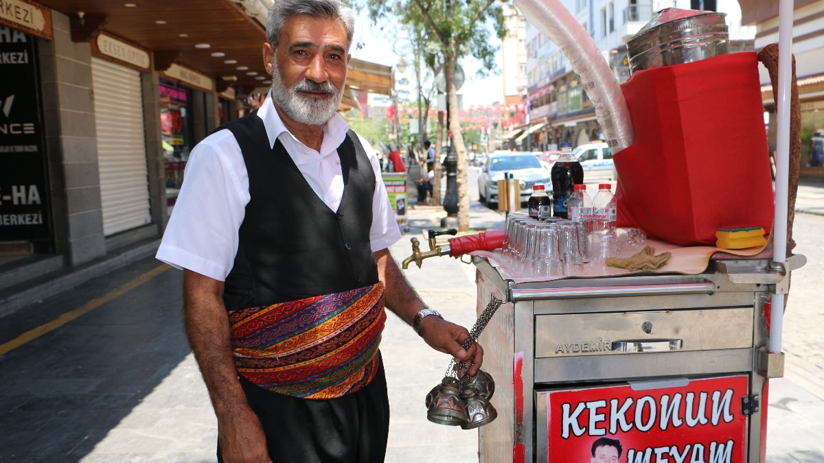 Diyarbakır'da sıcakların kurtarıcısı: Meyan kökü şerbeti