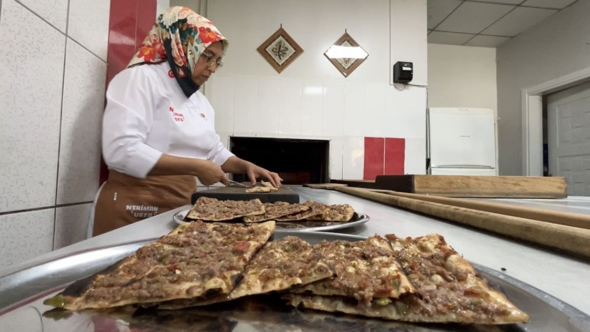 Konya'da tek kadın usta: etli ekmek onun elinde lezzet buluyor