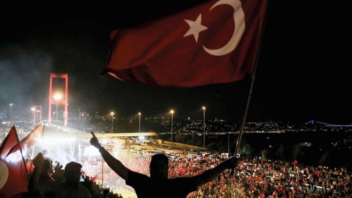 15 Temmuz'da şehit düşen kahramanlarımız