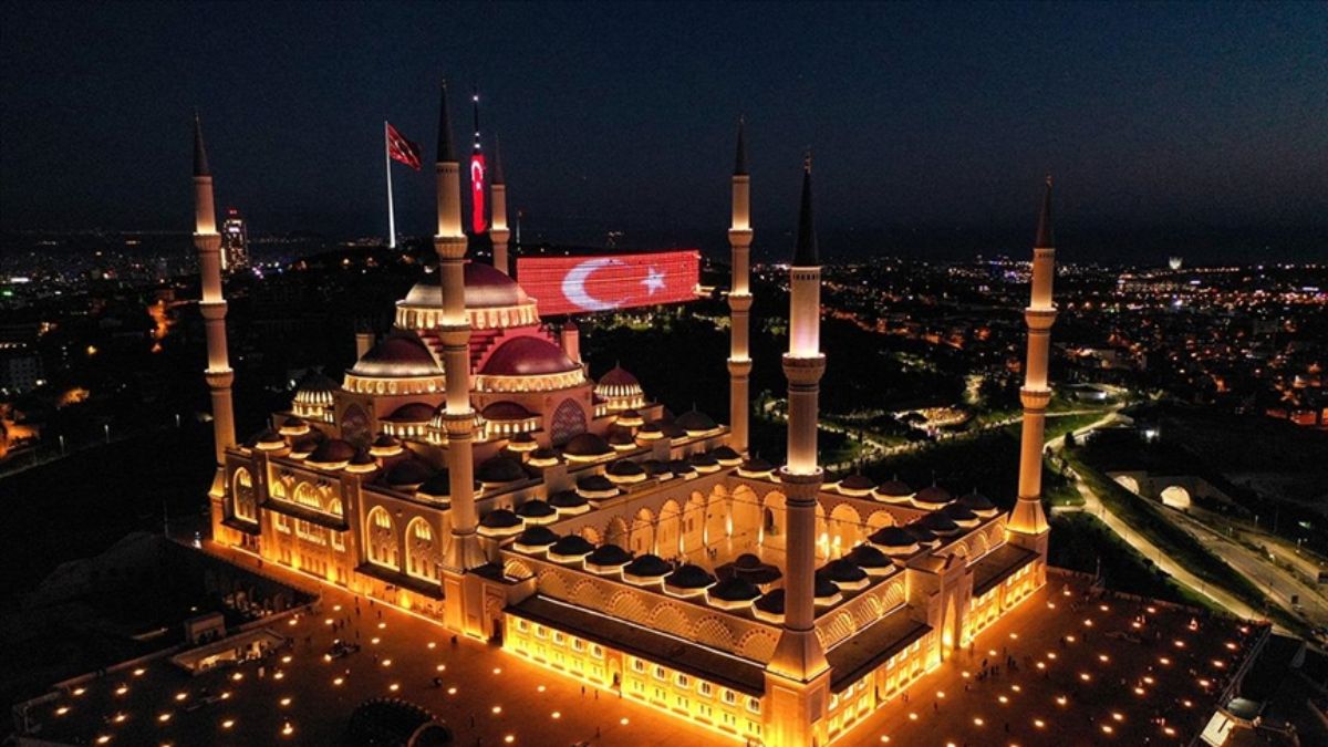 15 Temmuz sela ne zaman, saat kaçta okunacak 2025? Sela sözleri ve anlamı...