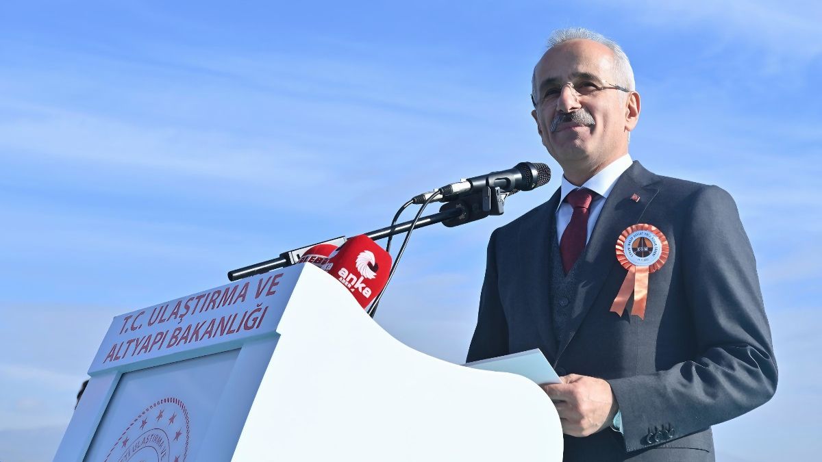Bakan Uraloğlu: Taşıt-kilometre değeri 2003'den bu yana 3 kattan fazla arttı