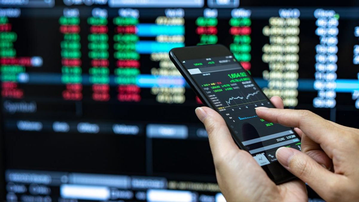 Küresel piyasalar haftaya karışık seyirle başladı: Dolar ve altında son durum