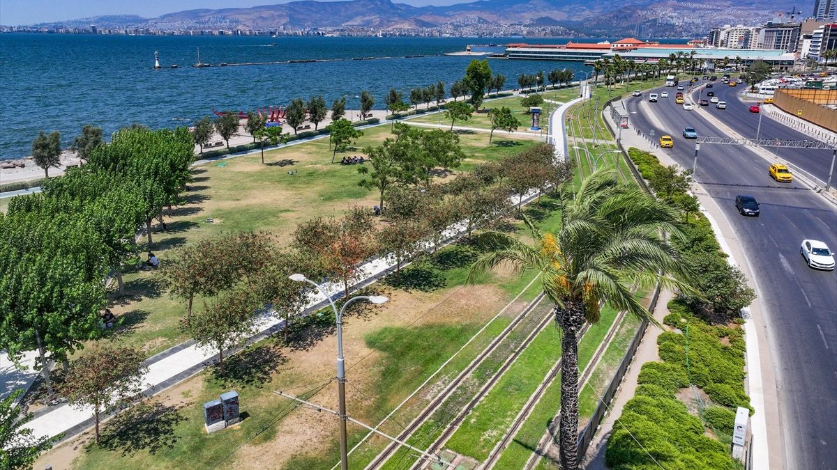 İzmir'de su krizi: Park bahçe abonelikleri iptal edilecek