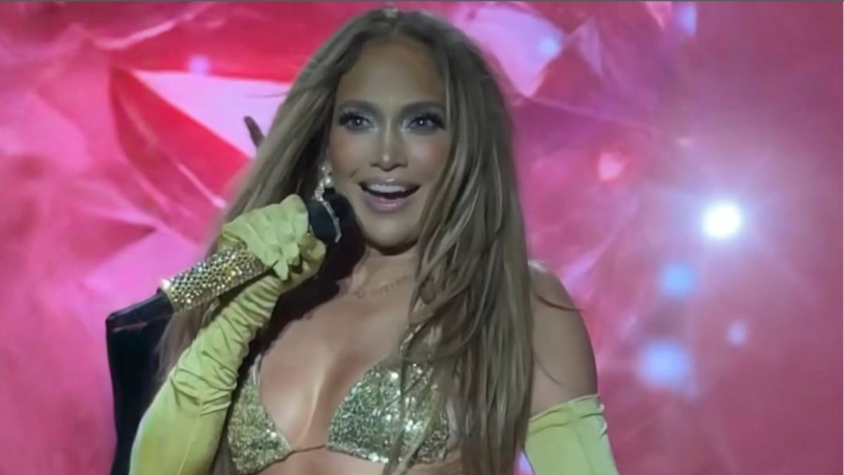 Jennifer Lopez, fotoğraf çektirmenin bedeli! 1 milyon TL ödediler