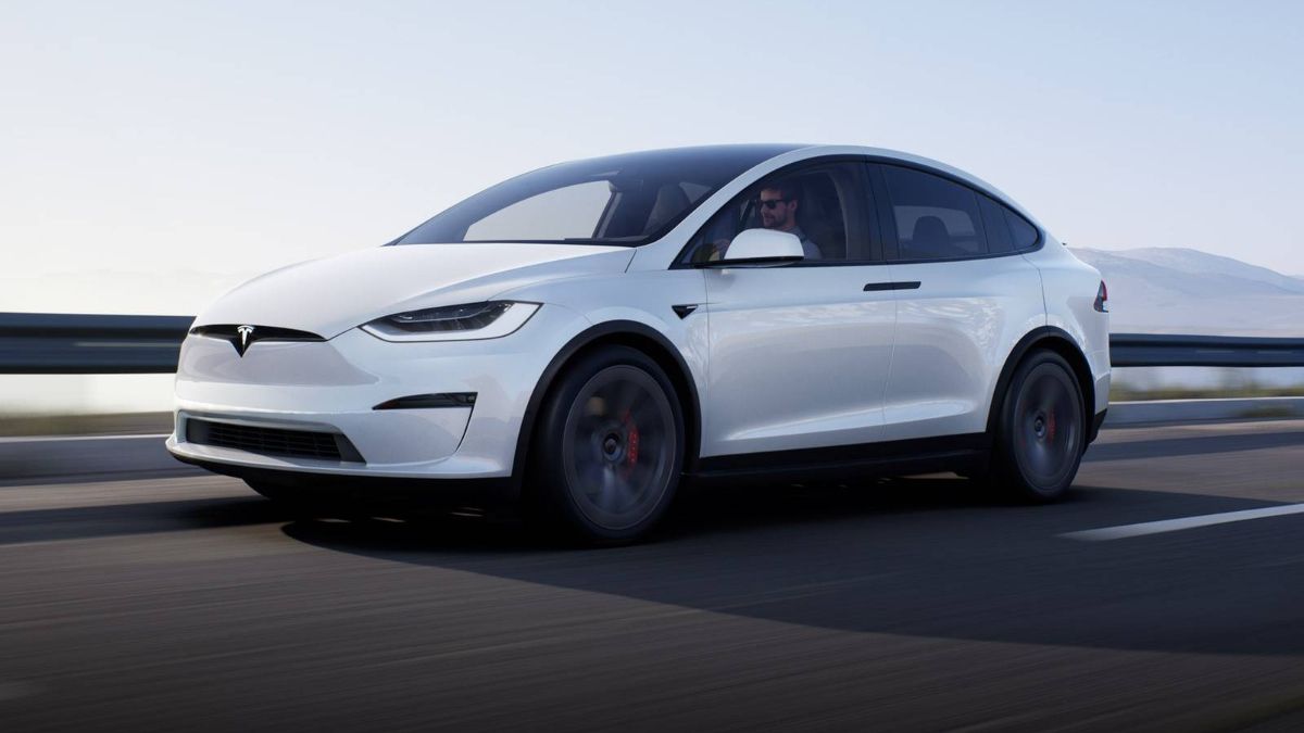 Tesla, Avrupa'da Model S ve Model X satışlarını durdurdu