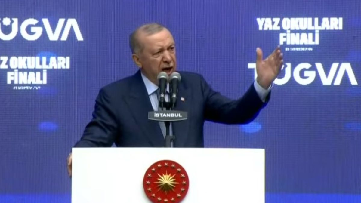 Cumhurbaşkanı Erdoğan: Memleket sevdalısı gençler yetiştirmeye devam edeceğiz