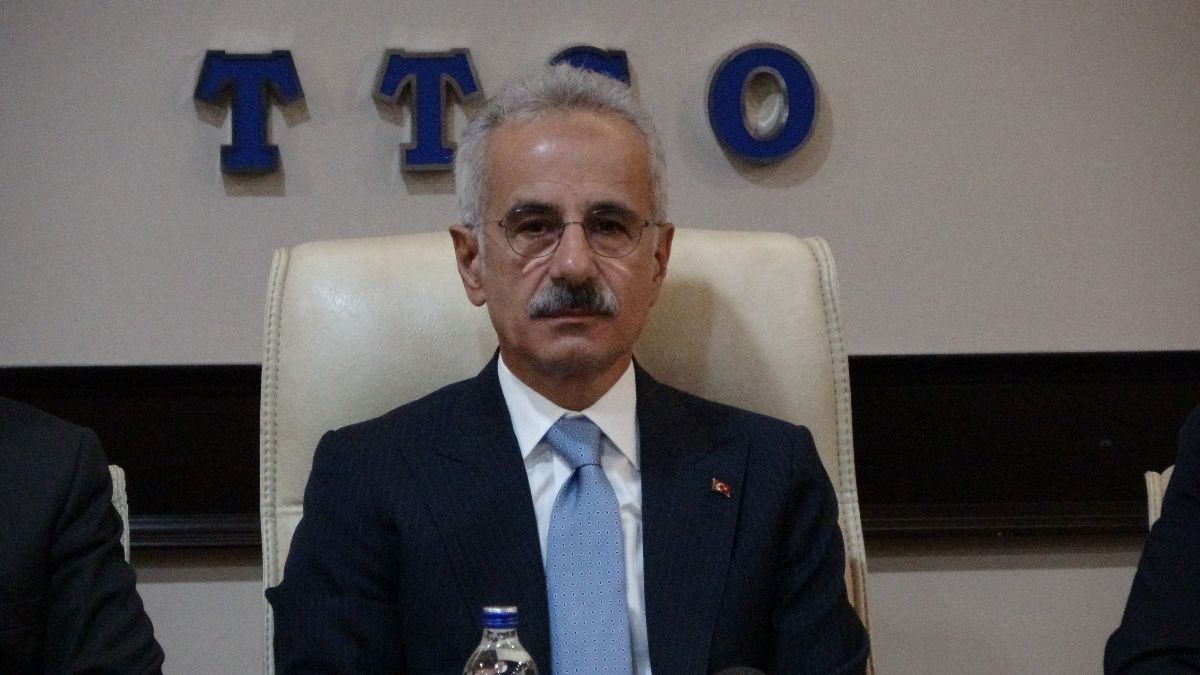 Abdulkadir Uraloğlu: Türkiye'de denize yapılan 3. havalimanını Trabzon için tasarladık