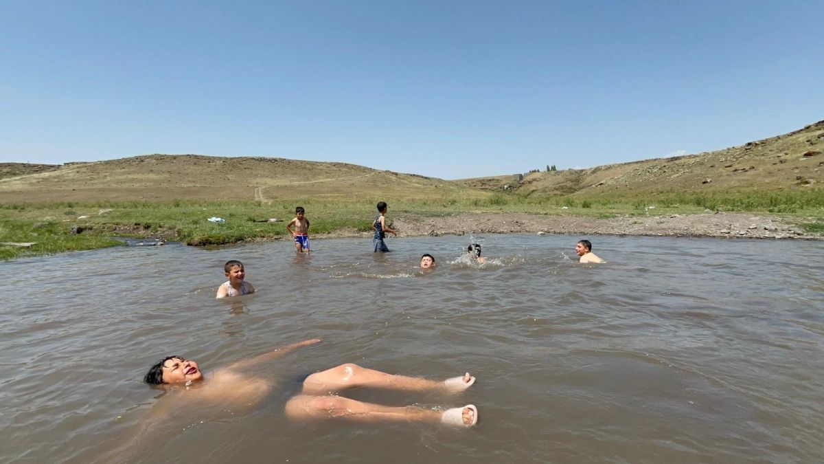 Kars'ta termometreler 34 dereceyi gördü