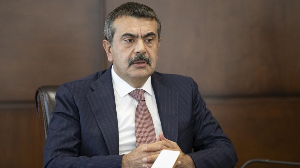Yusuf Tekin, serbest kıyafet uygulaması hakkında konuştu