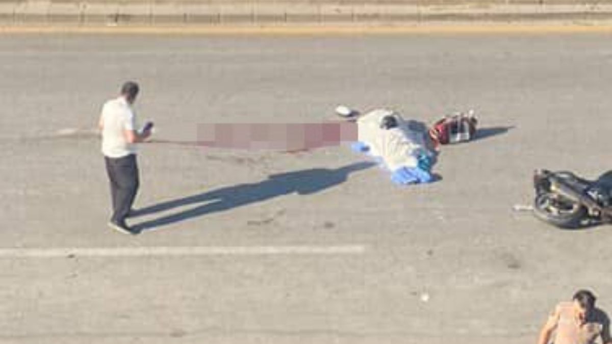 Ankara'da otomobillerin arasına sıkışan motosikletin sürücüsü öldü