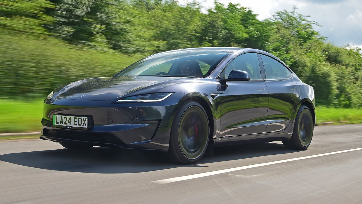 Tesla, en uzun menzilli otomobilini Çin'de satışa çıkardı