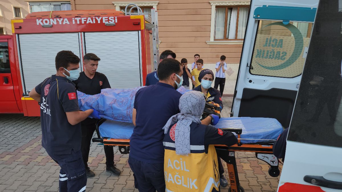 Konya'da yatalak kadın, eşinin cesediyle 1 hafta aynı odada kalmış