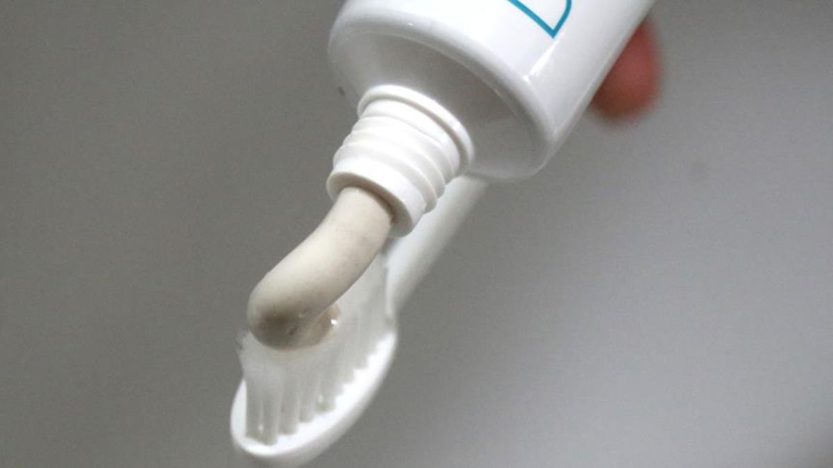 Bilim insanlarından yeni araştırma: Saçtan diş macunu üretimi