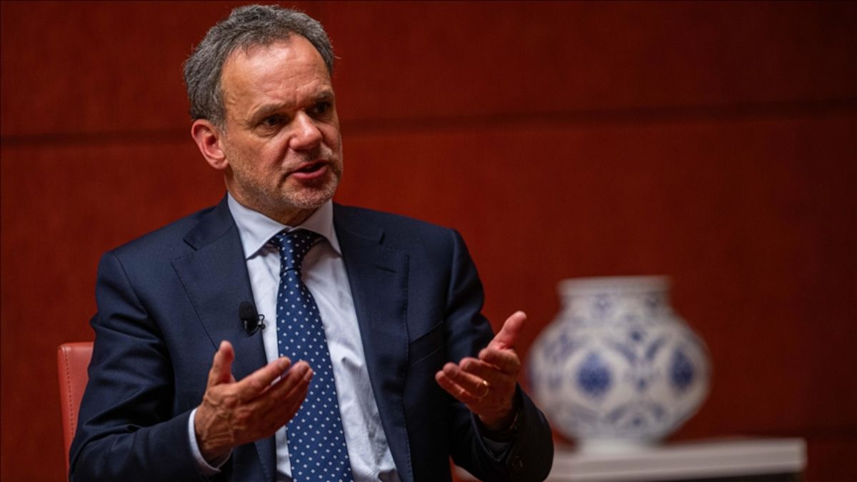 İsrail'e yaptırımları artırmayan Hollanda'da 8 bakan istifa etti