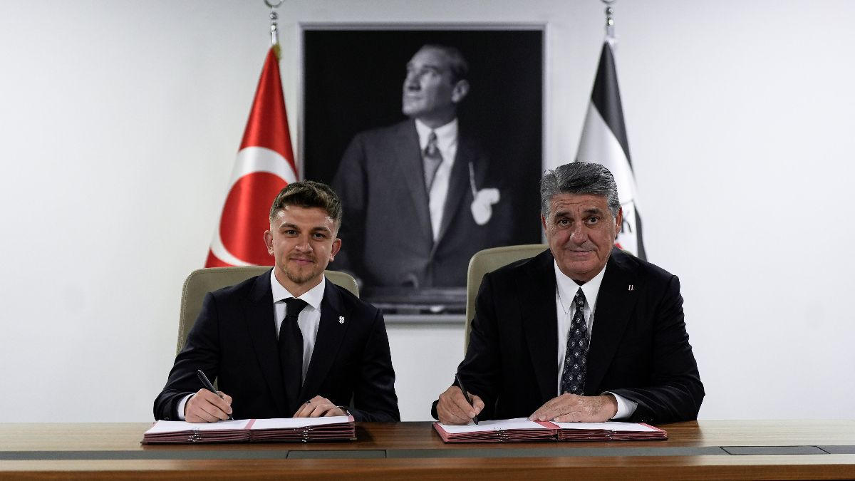 Beşiktaş, Rıdvan Yılmaz'la sözleşme imzaladı