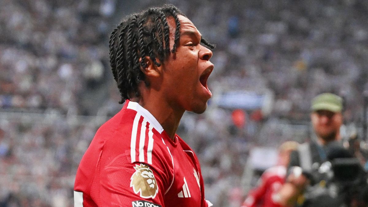 Liverpool, Newcastle United'ı 16 yaşındaki Ngumoha ile devirdi