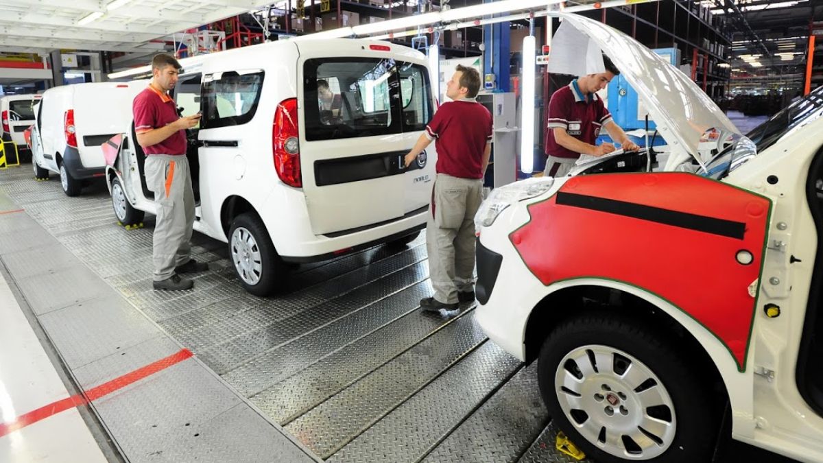 Otomotiv devinden sürpriz adım: Efsane model Türkiye’de yeniden üretilecek!
