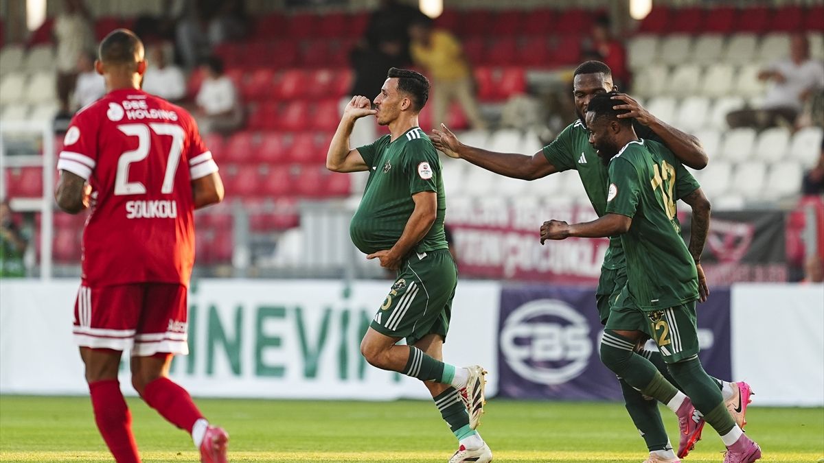 Esenler Erokspor, Ümraniyespor'u iki golle geçti
