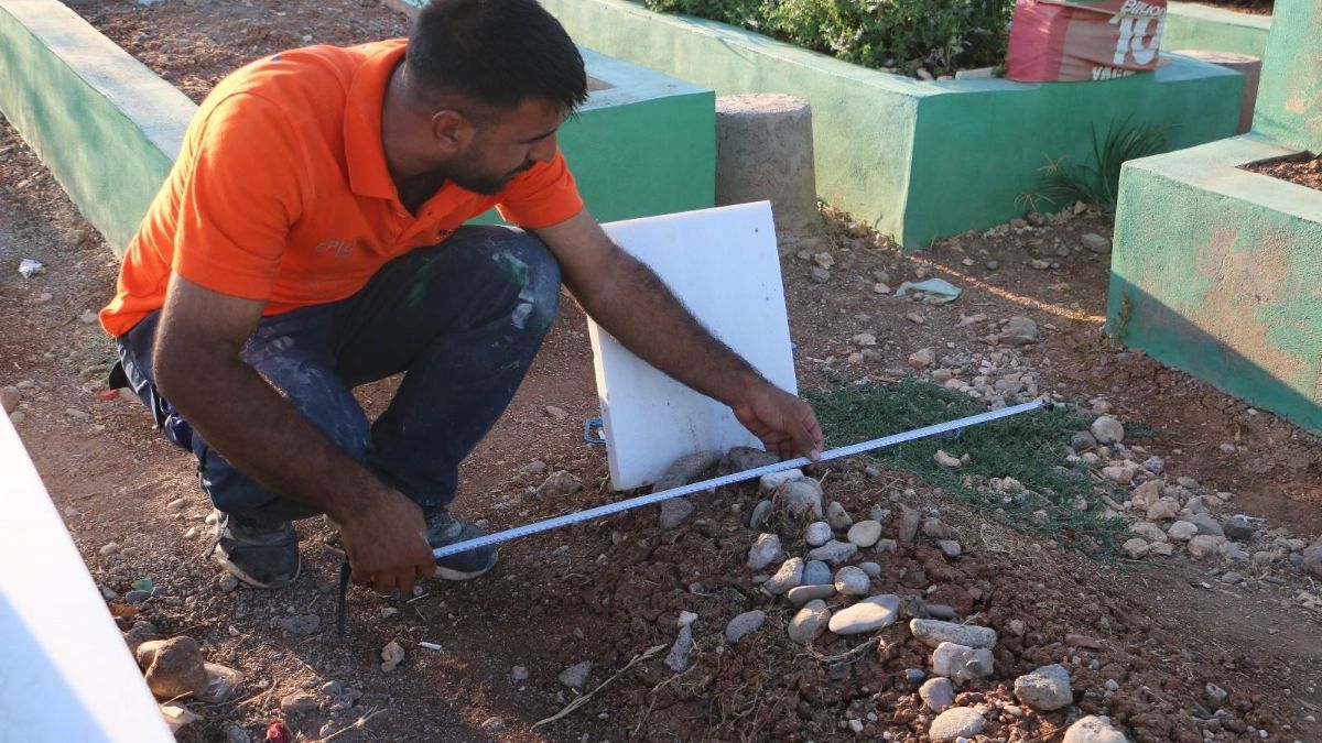 Diyarbakır'da mezarlıklarda büyü çıktı
