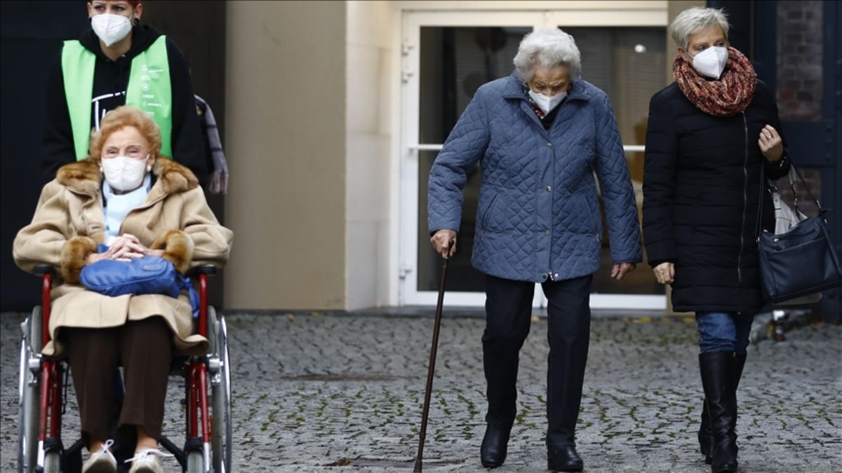 Dünyanın en kalabalık 18. ülkesi Türkiye'de ortanca yaş: 34,4