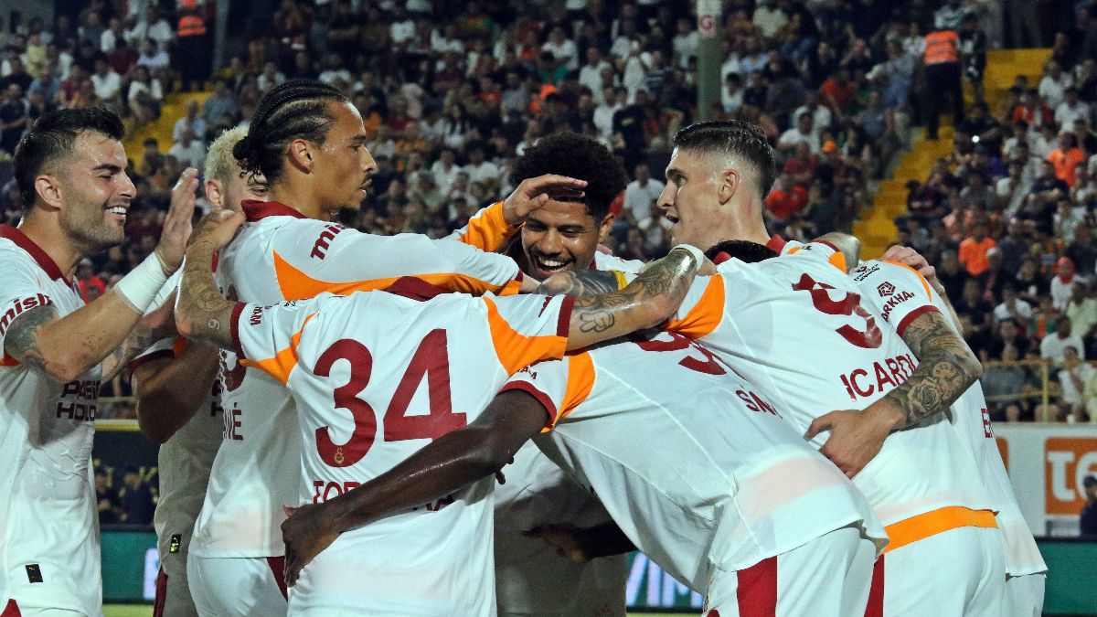 Galatasaray'dan ligde art arda 15. galibiyet