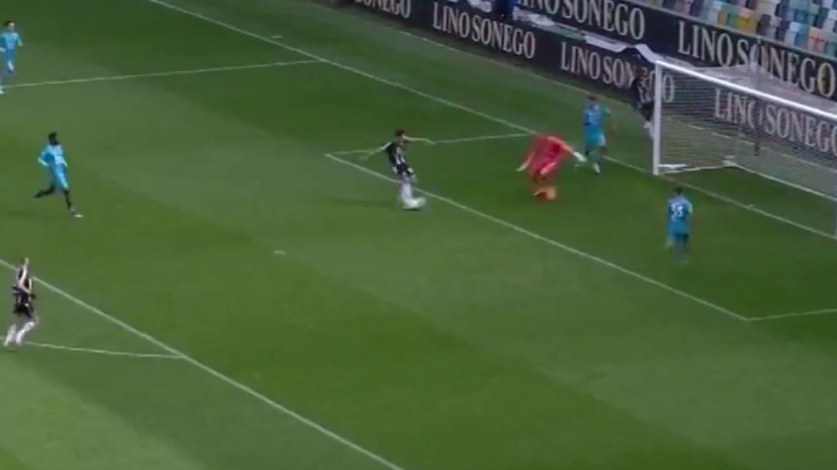 Nicolo Zaniolo, boş kaleye kaçırdı!