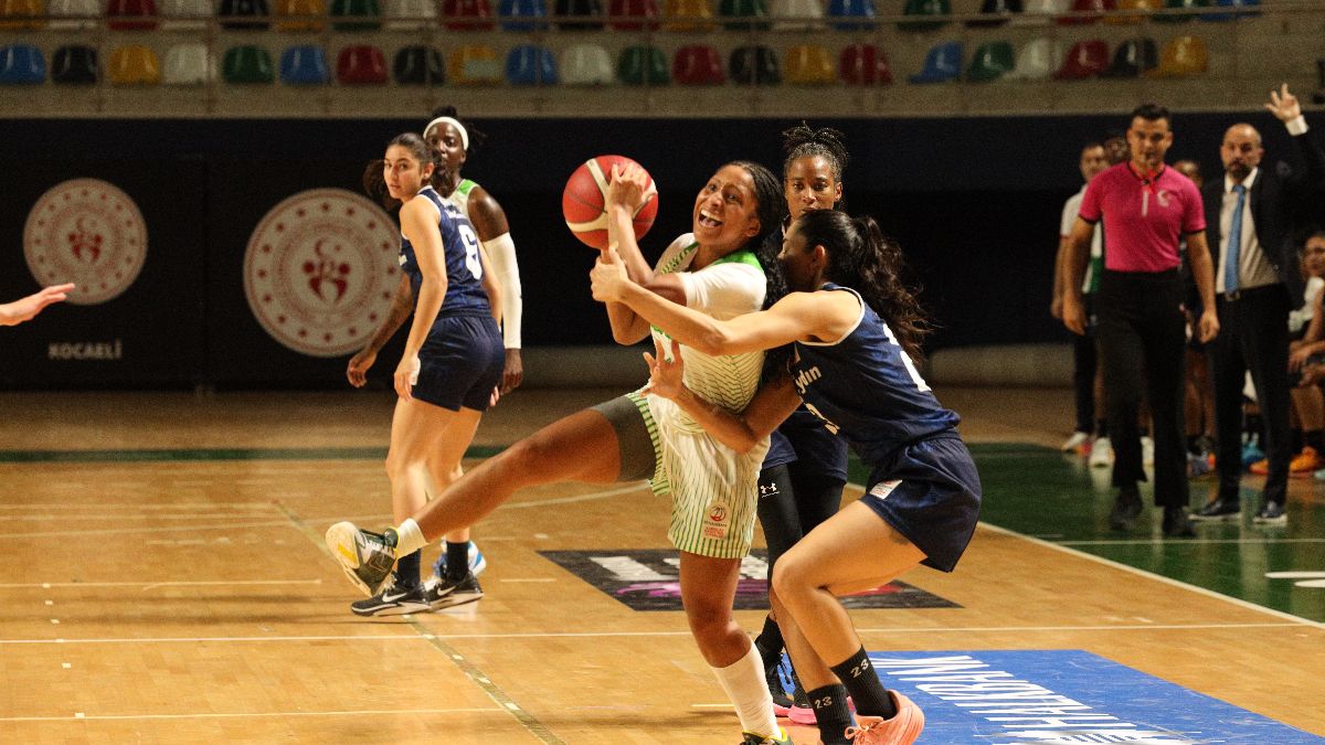 Nesibe Aydın, Kocaeli Kadın Basketbol'u mağlup etti
