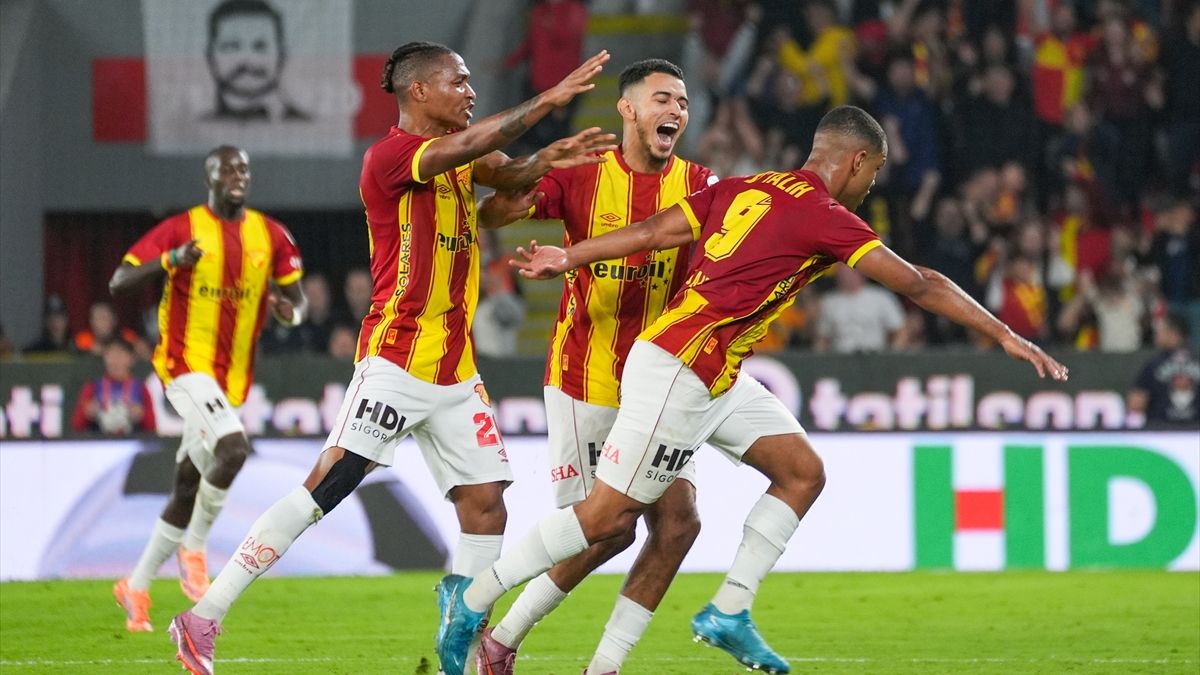 Göztepe, Başakşehir'i tek golle geçti