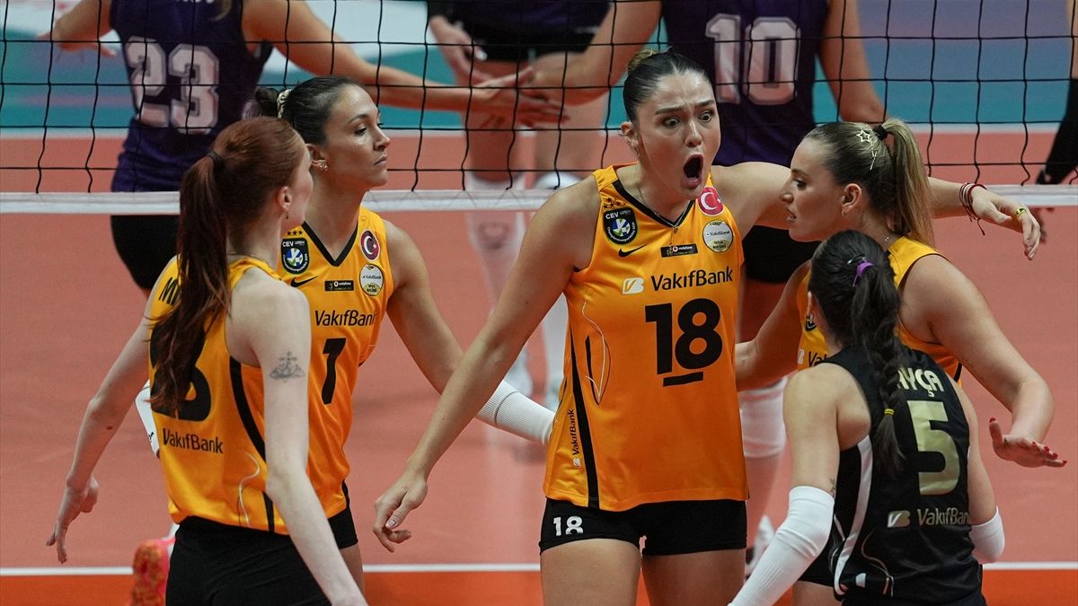 VakıfBank, Zeren Spor karşısında kazandı