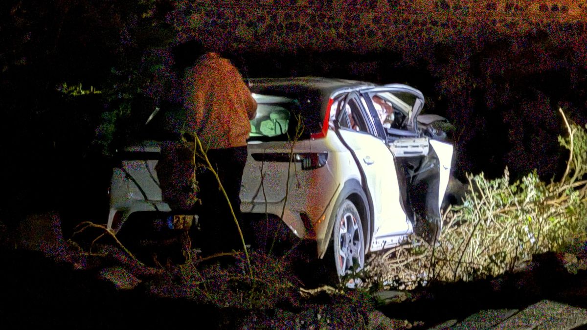 Diyarbakır'da polisten kaçan cip faciaya davetiye çıkardı: 7 yaralı