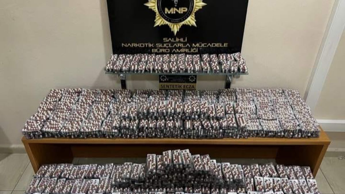 Manisa'da 30 bin adet sentetik uyuşturucu hap ele geçirildi