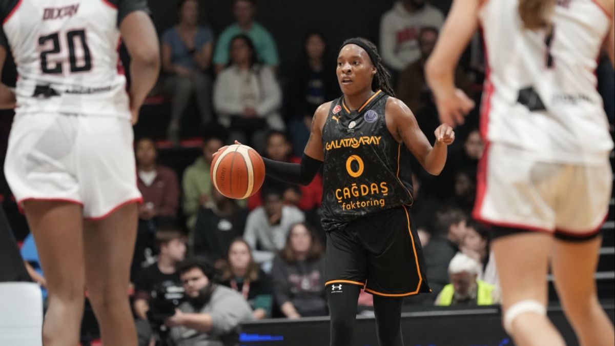 Galatasaray, Flammes Carolo'yu yendi