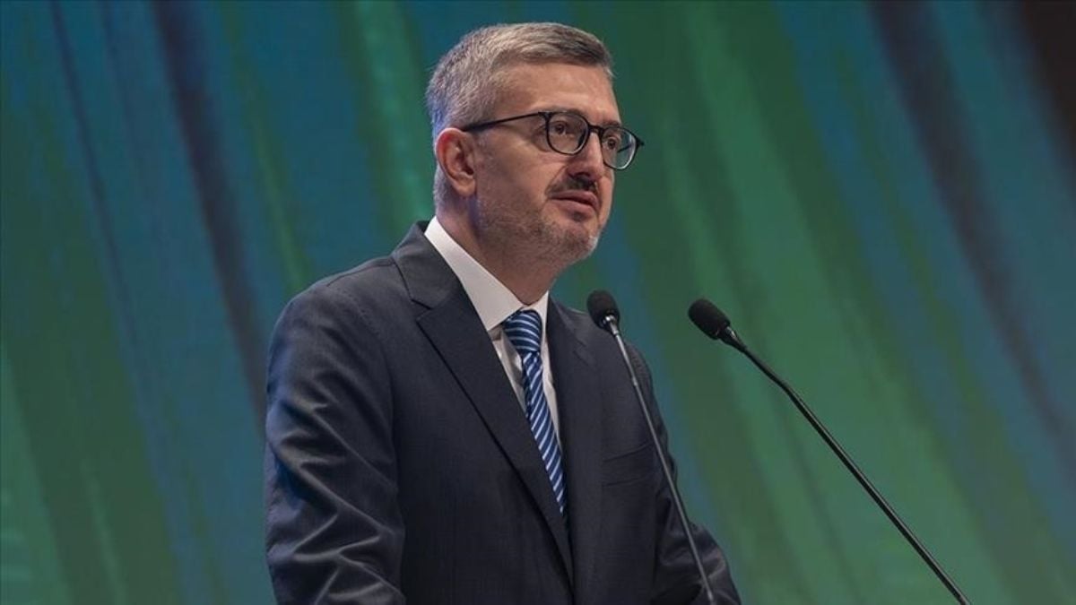 Burhanettin Duran'dan İsrail'in Gazze'ye saldırısına tepki