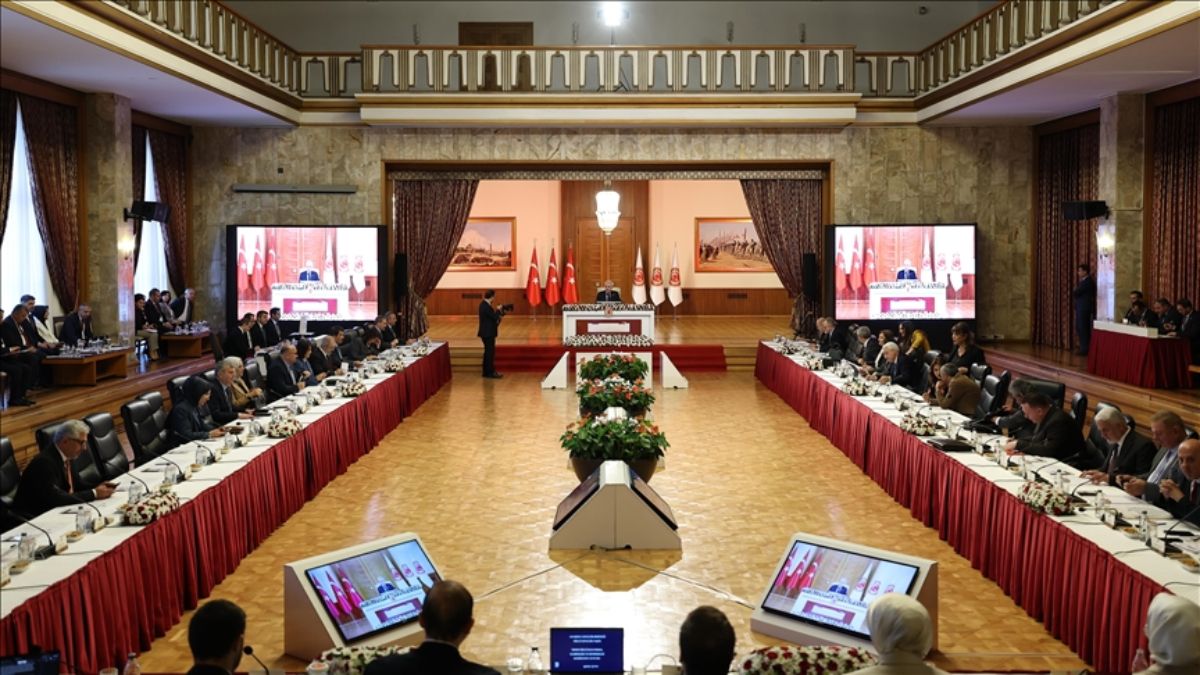 Meclis'te tarihi komisyon 16'ncı kez toplanıyor: Bakanlar dinlenecek
