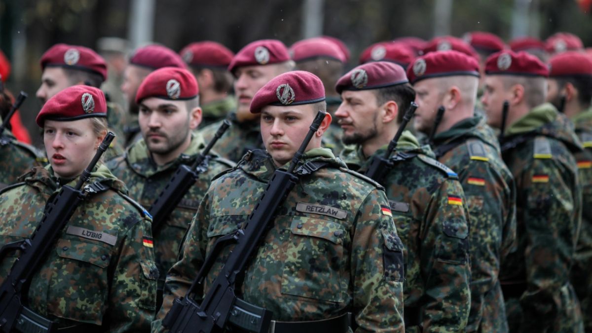 CNN yazdı: Almanya Avrupa’nın en büyük ordusunu inşa etmeyi planlıyor