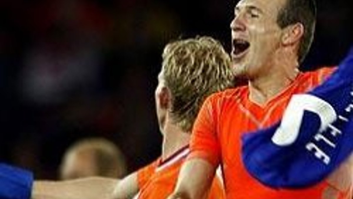 Hollanda 23 kişilik kadrosunu açıkladı