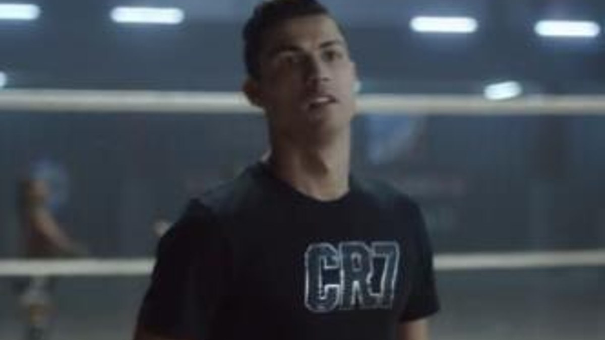 Messi'li Ronaldo'lu Samsung reklamı - Video