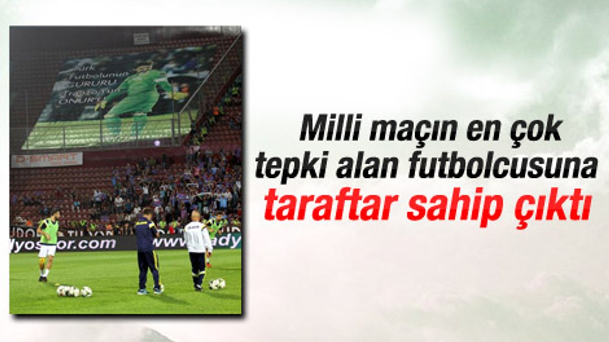 Trabzonspor taraftarından dev Onur Kıvrak pankartı
