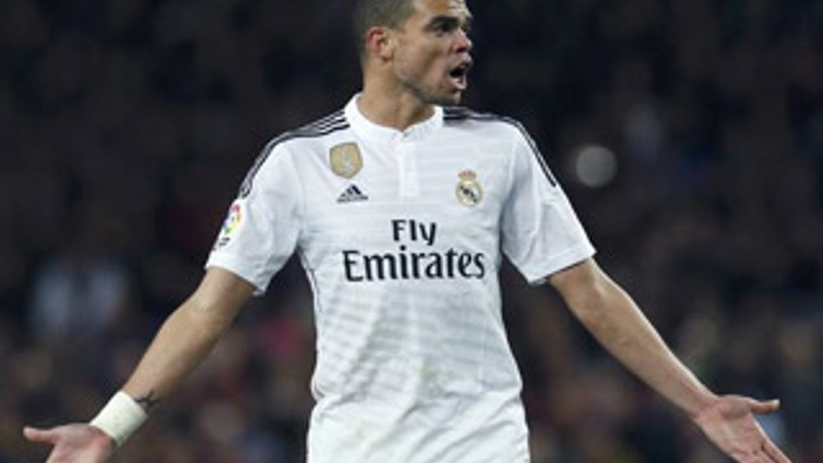 Real Madrid'in hırçın defansı Pepe 2 hafta yok