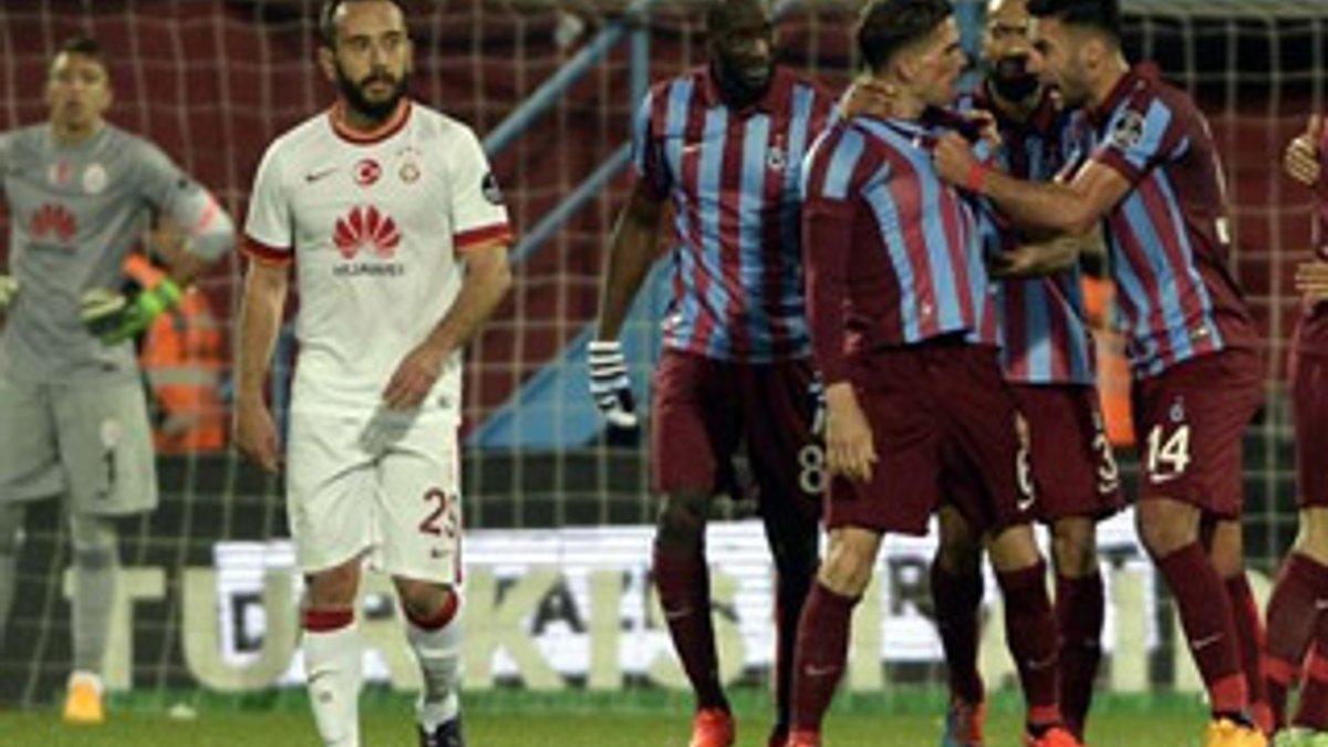 Trabzonspor Galatasaray'ı zirveden etti