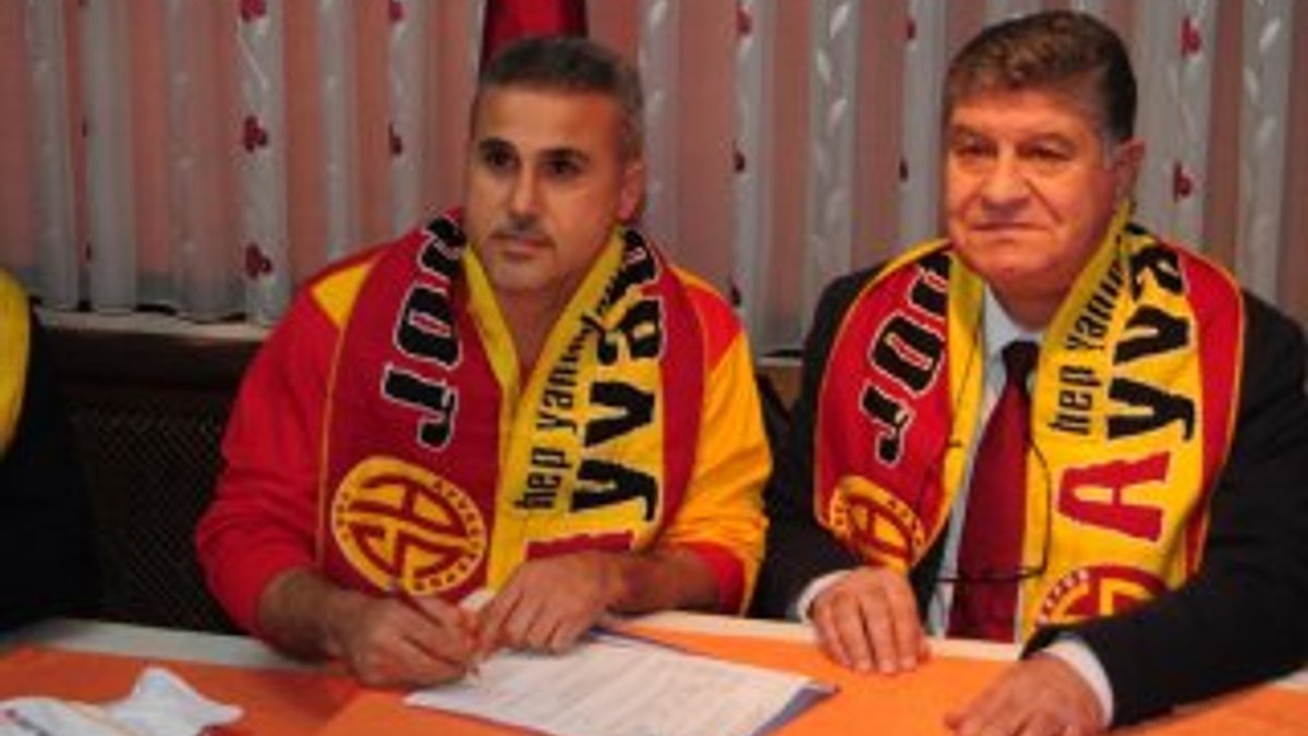 42 yaşındaki Papen Mustafa Ayvacık Belediyespor'da