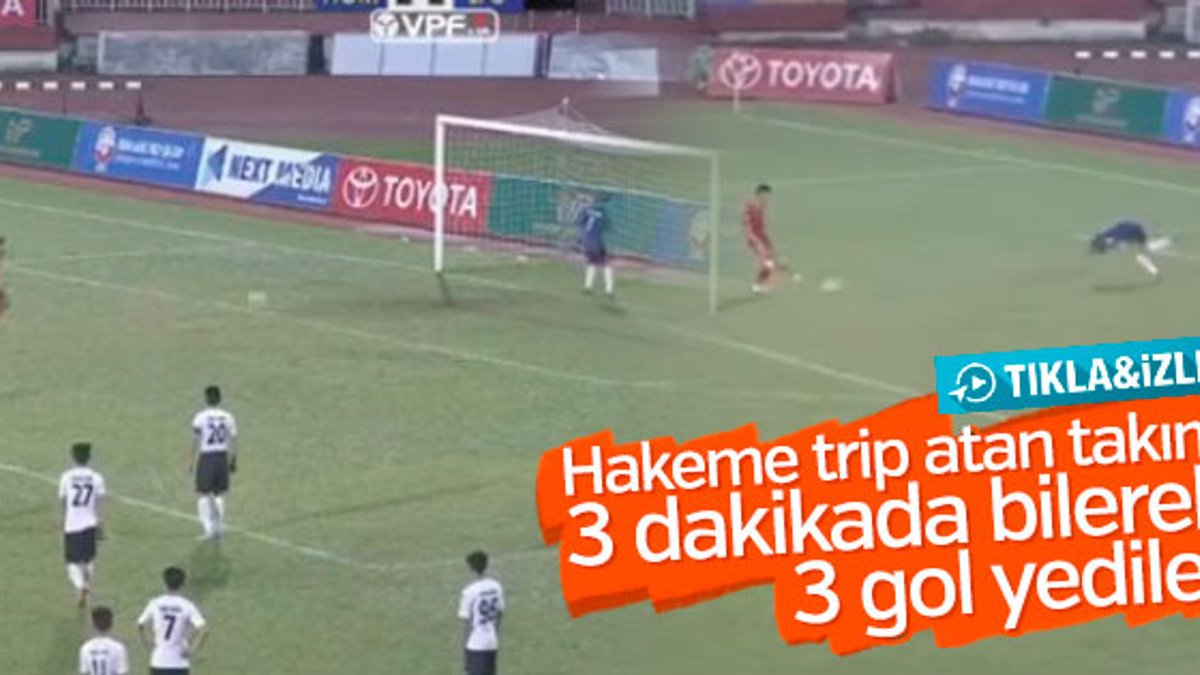 Hakemi protesto edip bilerek 3 gol yediler - İZLE